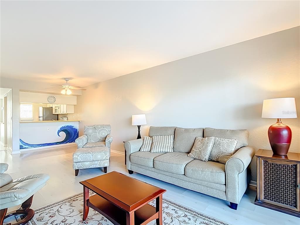 404 CERROMAR CIRCLE N 115 photo 7
