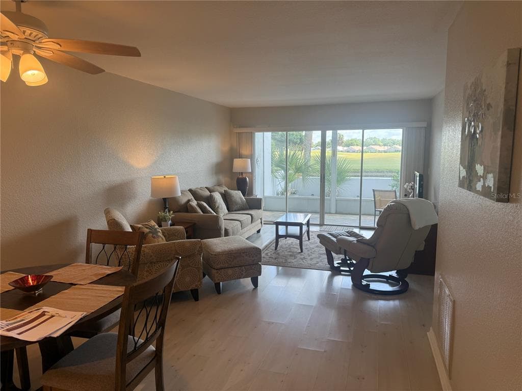 404 CERROMAR CIRCLE N 115 photo 3