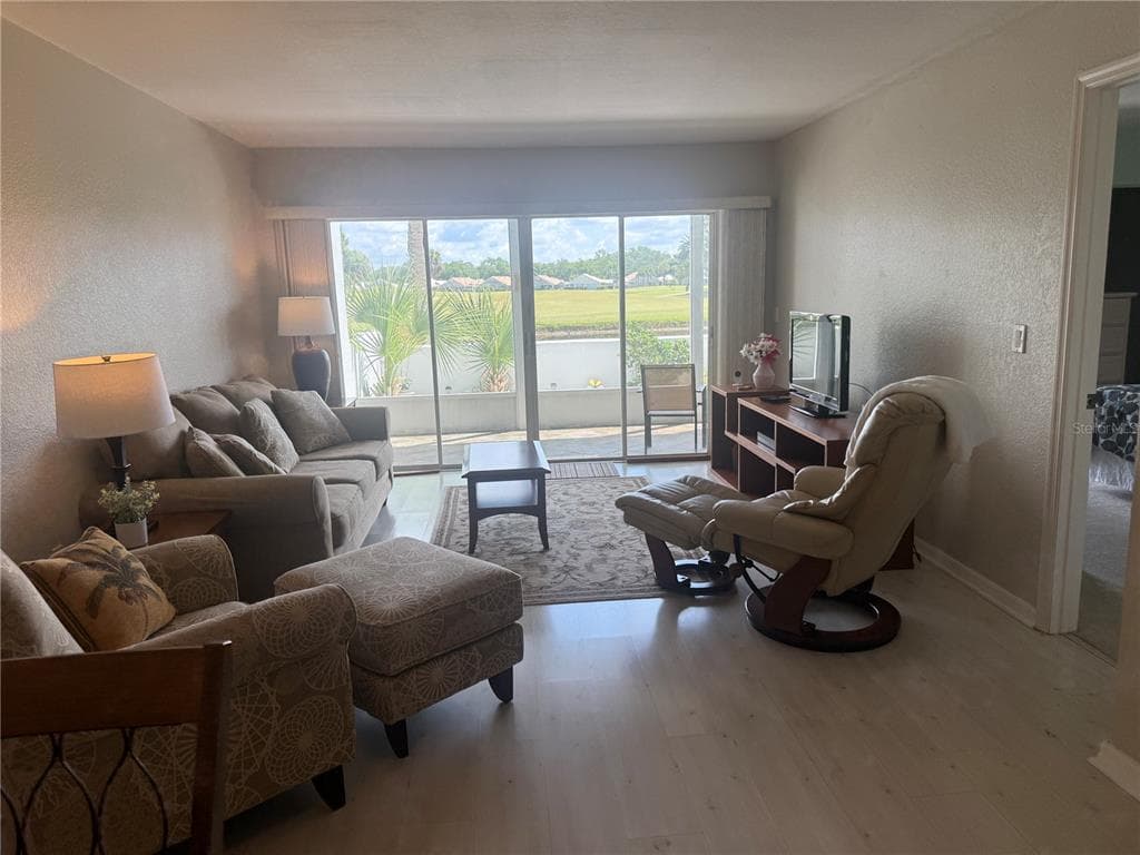 404 CERROMAR CIRCLE N 115 photo 4
