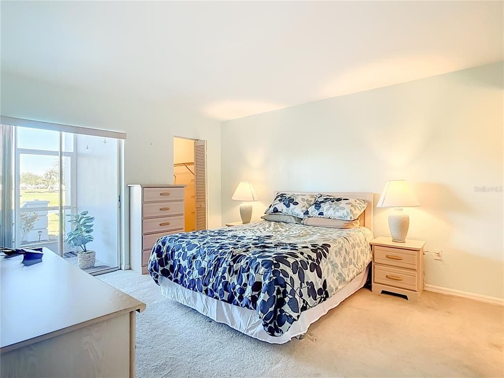 404 CERROMAR CIRCLE N 115 photo 21