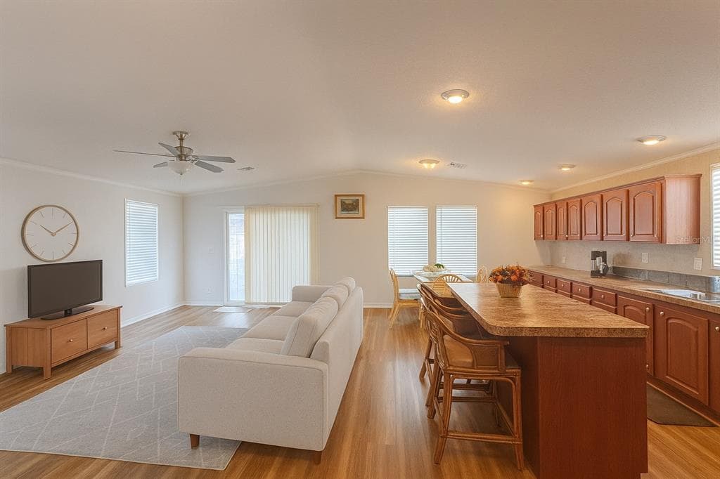 1375 PASADENA AVENUE S 217 photo 7