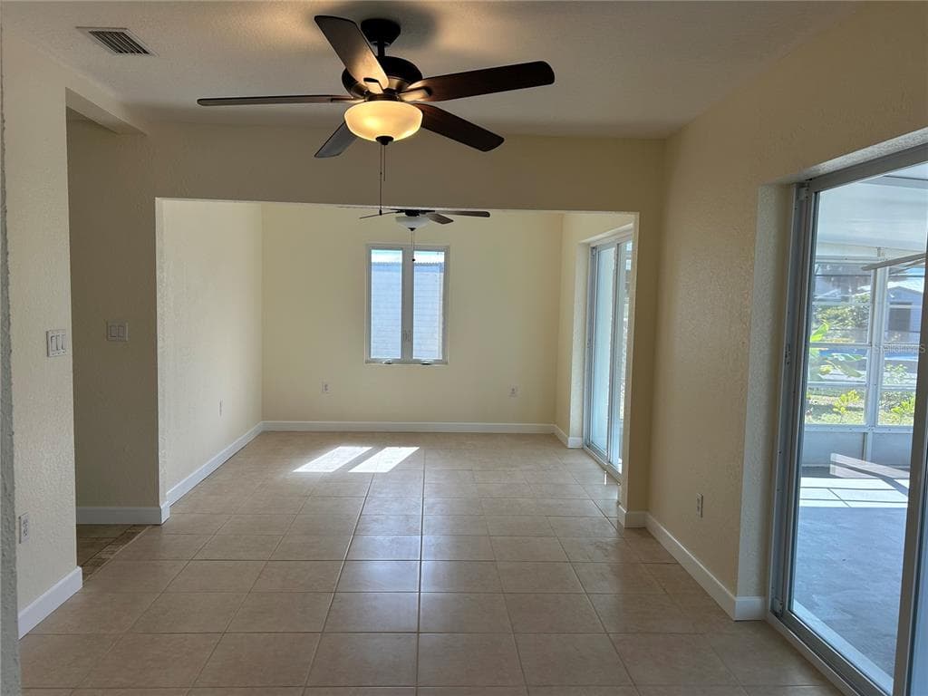4127 GARDNER DRIVE photo 17