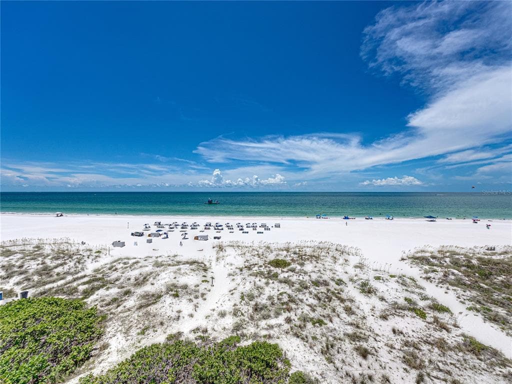 3910 GULF BOULEVARD 400 photo 2