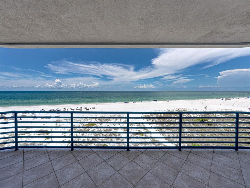 3910 GULF BOULEVARD 400 photo 4