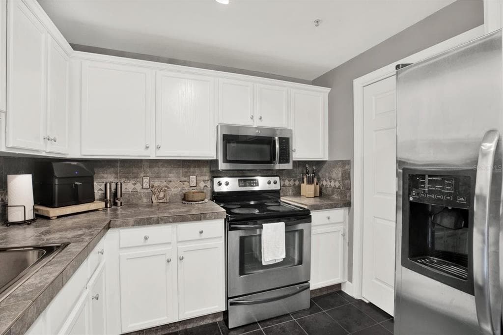 345 BAYSHORE BOULEVARD 310 photo 21