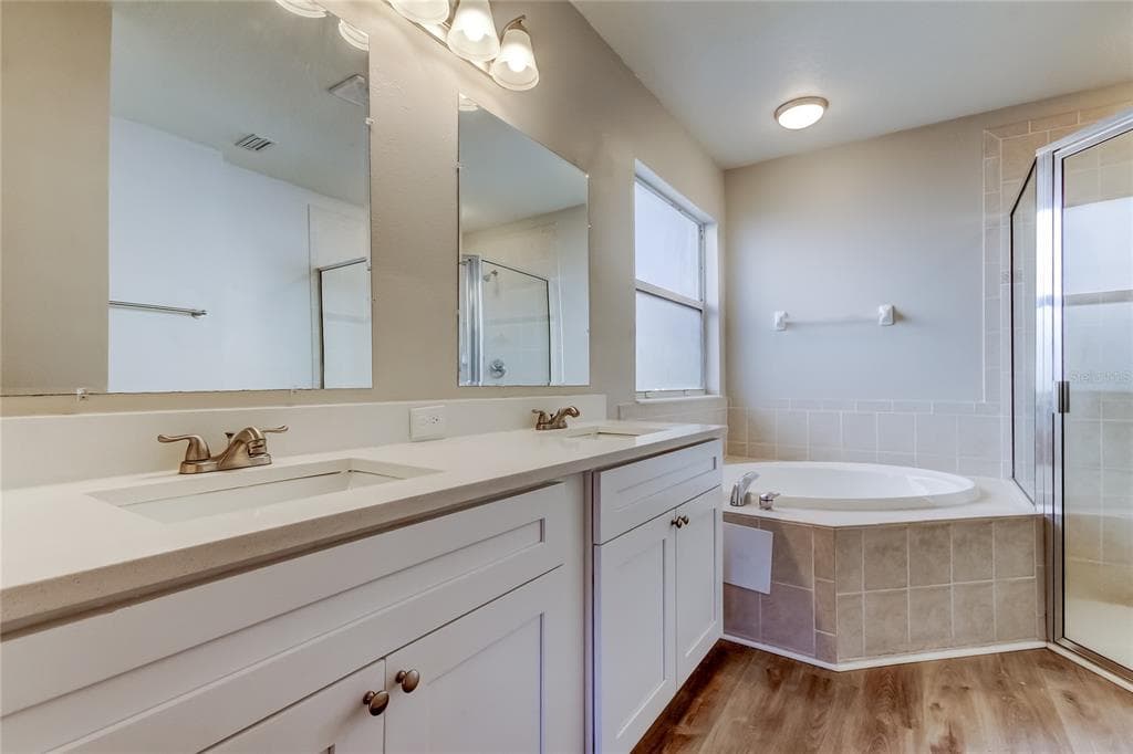 8813 FOUNDERS CIRCLE photo 22