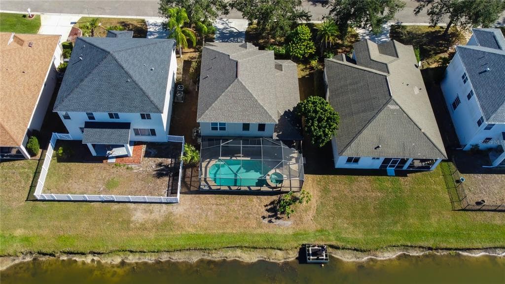 8813 FOUNDERS CIRCLE photo 4