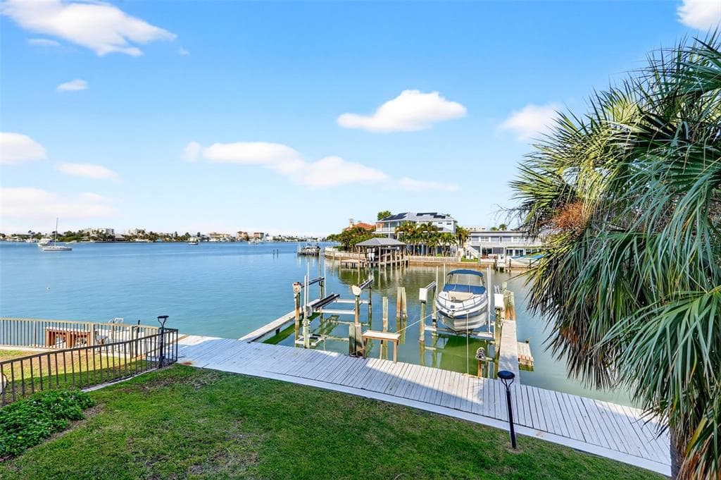 214 SKIFF POINT 214 photo 20