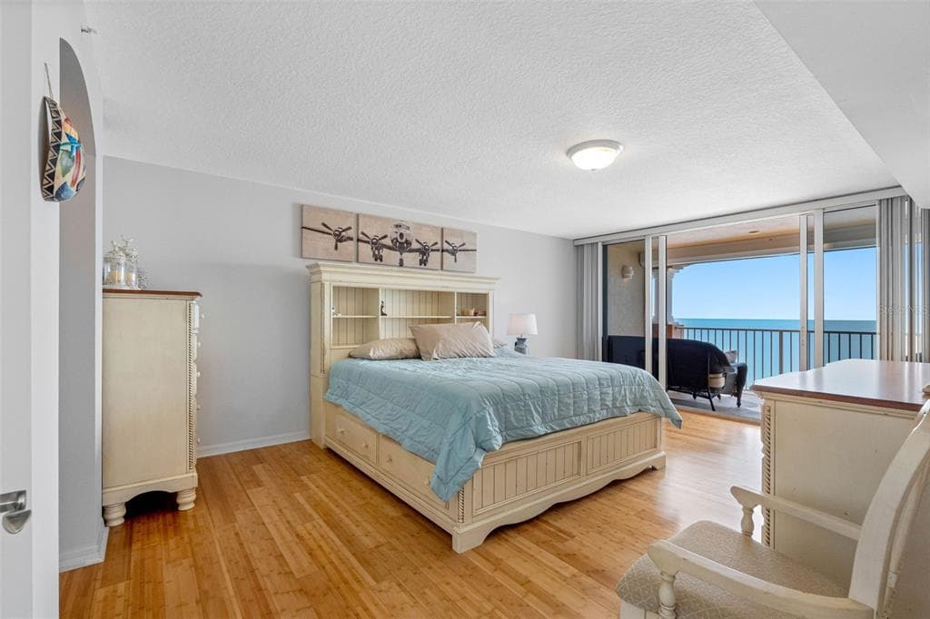 16326 GULF BOULEVARD 510 photo 12