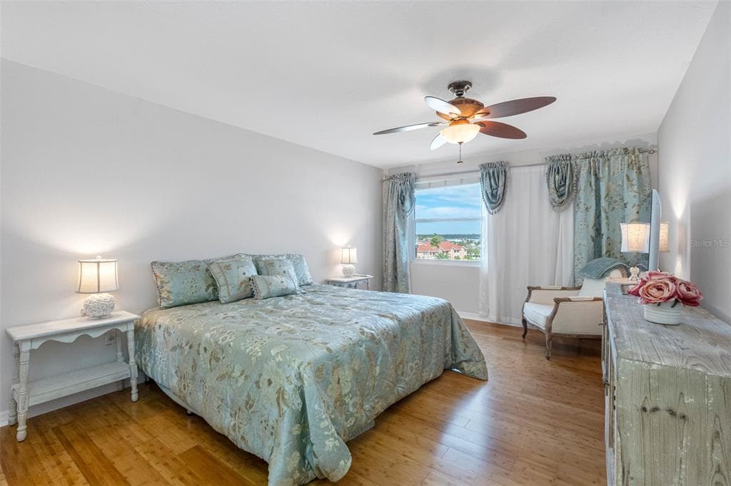 16326 GULF BOULEVARD 510 photo 22