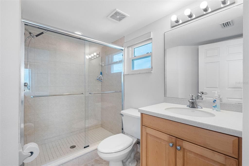 16326 GULF BOULEVARD 510 photo 24