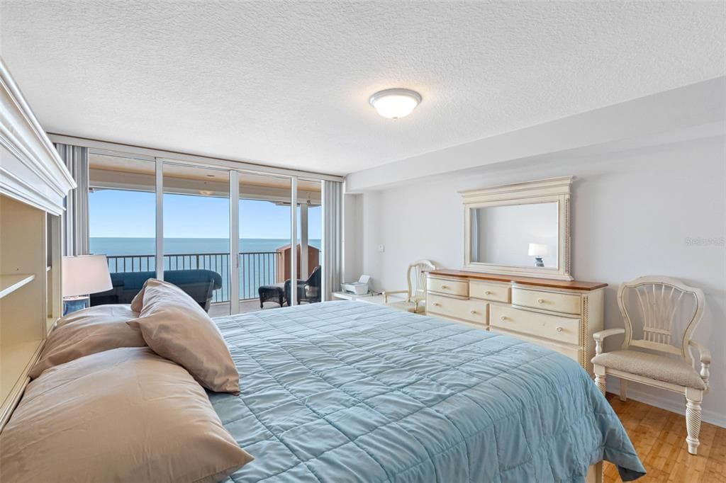 16326 GULF BOULEVARD 510 photo 11