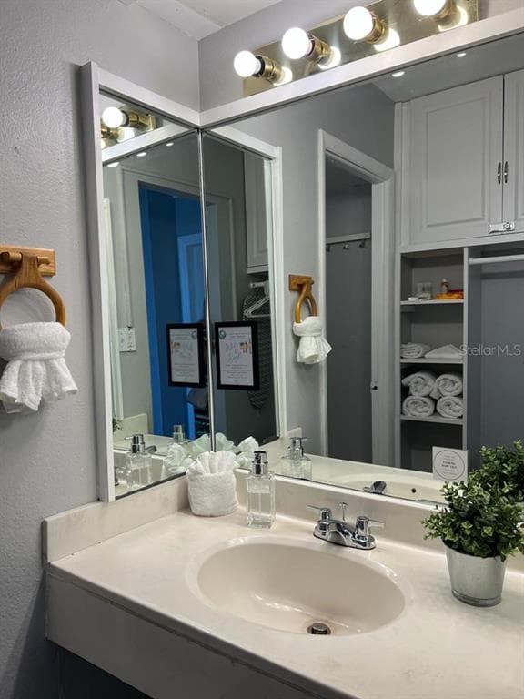 1233 S ATLANTIC AVENUE 3160 photo 13