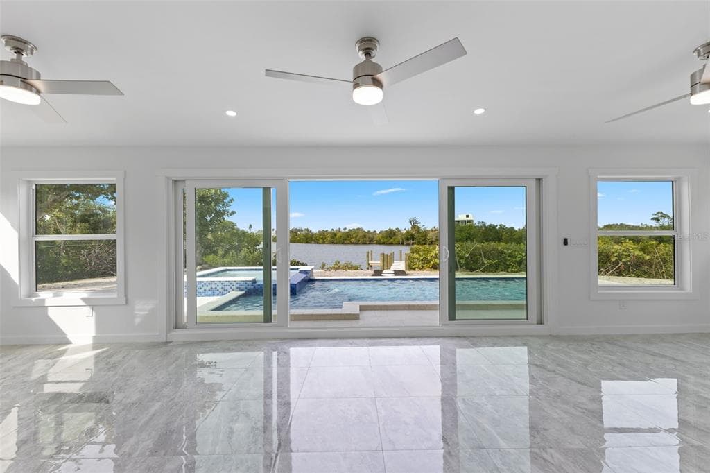 910 BAYSHORE DRIVE photo 5