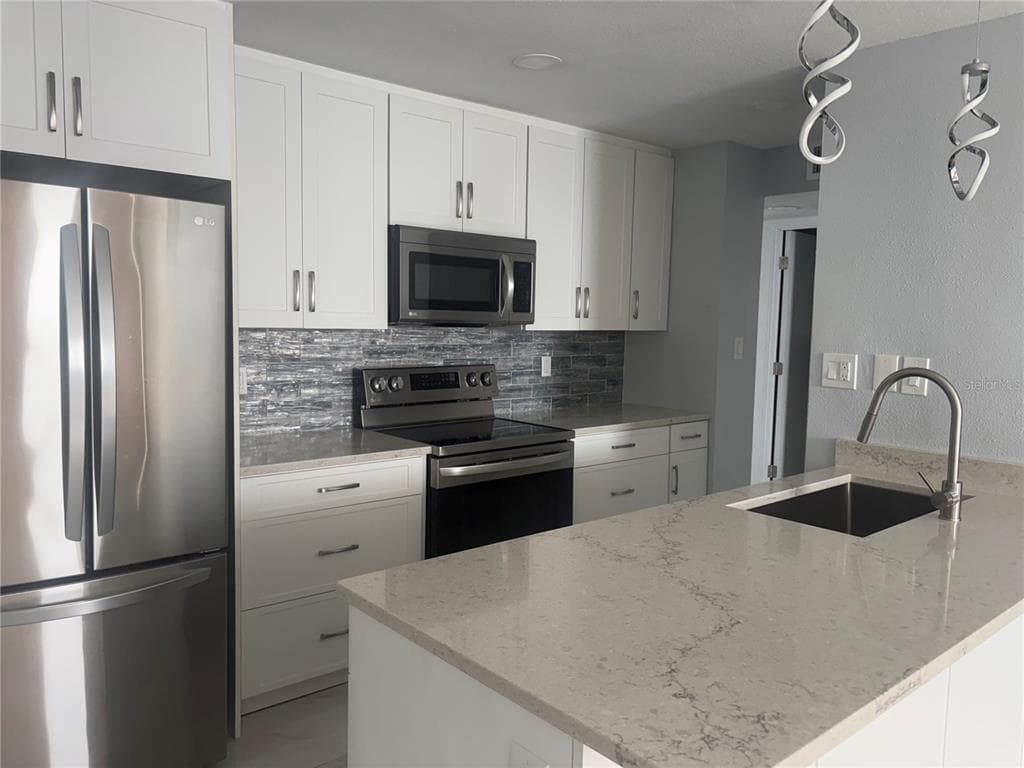 440 S GULFVIEW BOULEVARD 1004 photo 11