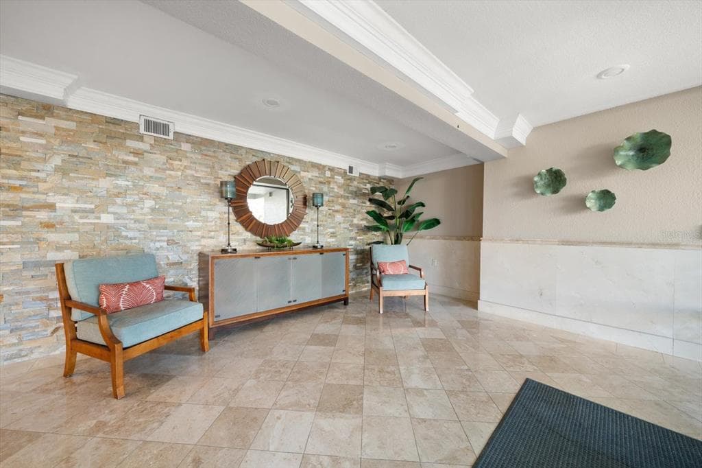 1501 GULF BOULEVARD 604 photo 21