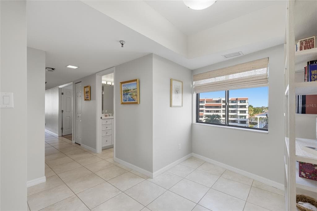 1425 GULF OF MEXICO DRIVE 408 photo 7