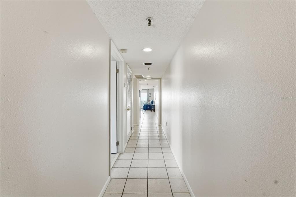17450 GULF BOULEVARD 104 photo 11