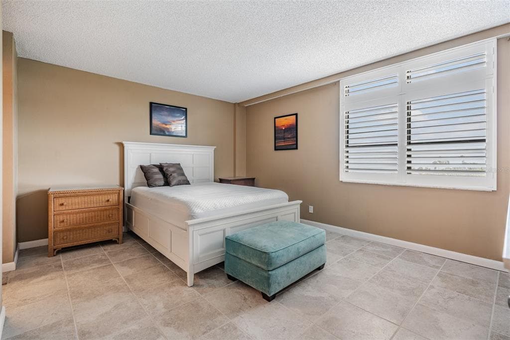 2620 COVE CAY DRIVE 601 photo 17
