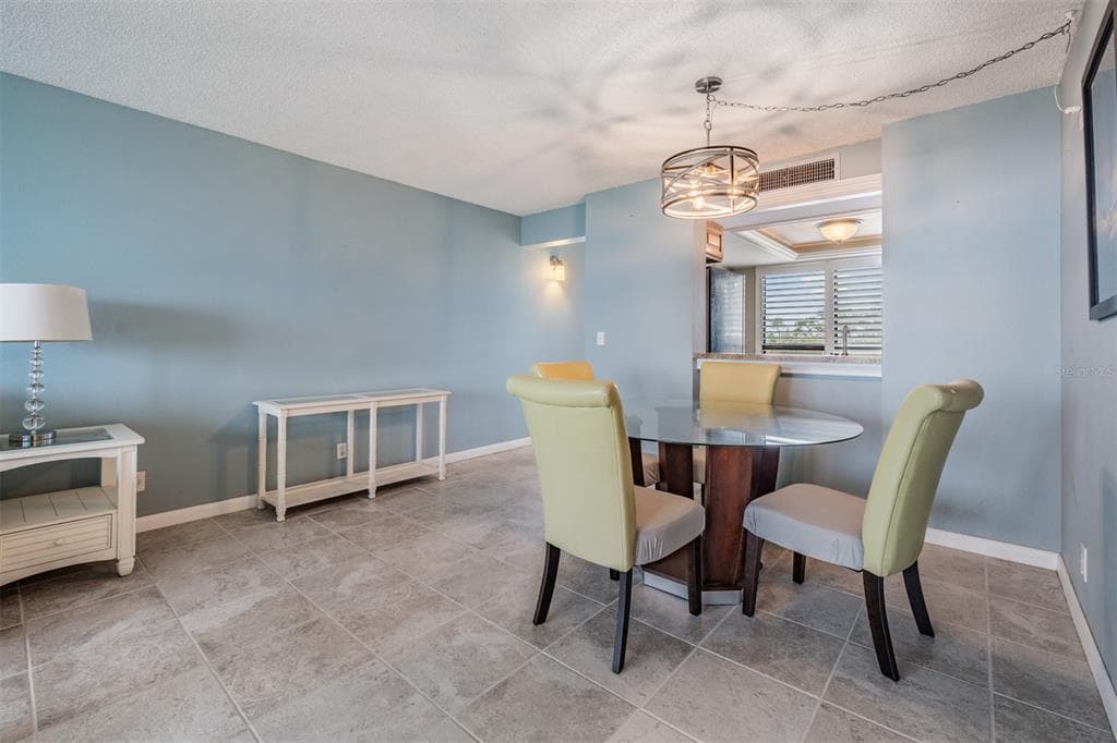 2620 COVE CAY DRIVE 601 photo 10