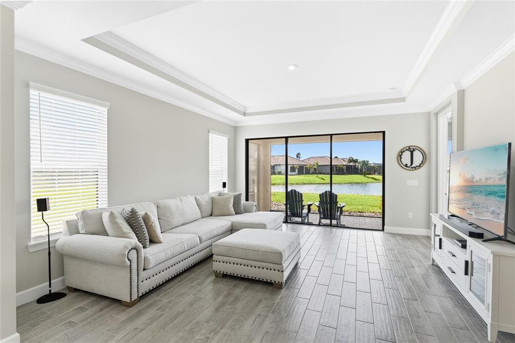 10414 INGLENOOK TERRACE photo 15