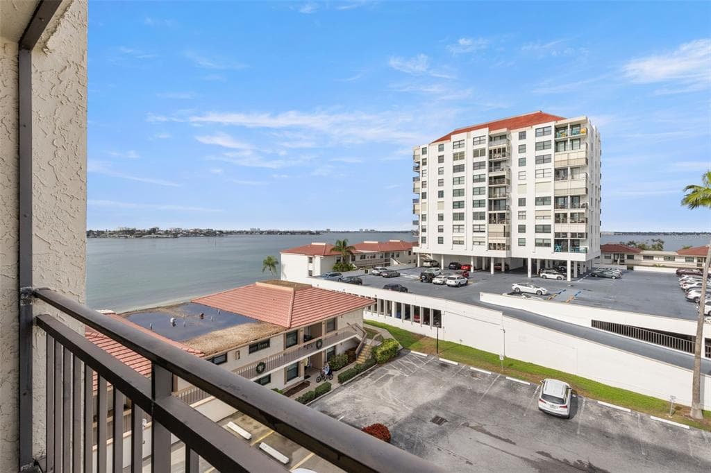 6279 SUN BOULEVARD 503 photo 1
