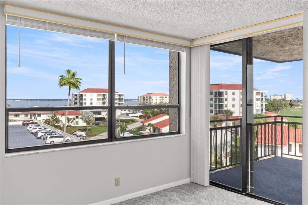 6279 SUN BOULEVARD 503 photo 14