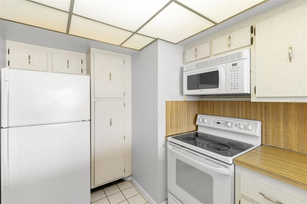 6279 SUN BOULEVARD 503 photo 8