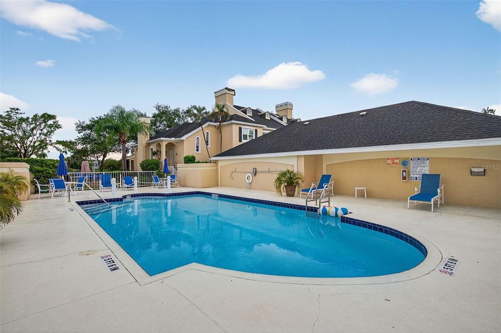 13734 MARSEILLES COURT photo 20