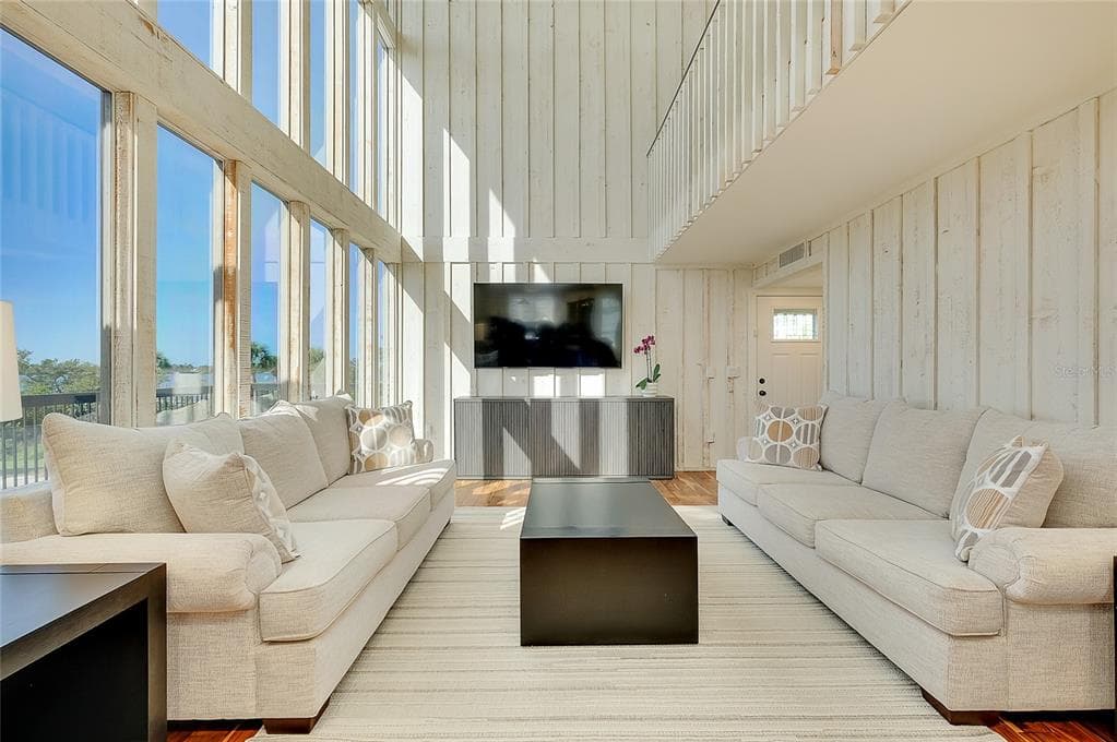 1089 BAYSHORE DRIVE photo 6