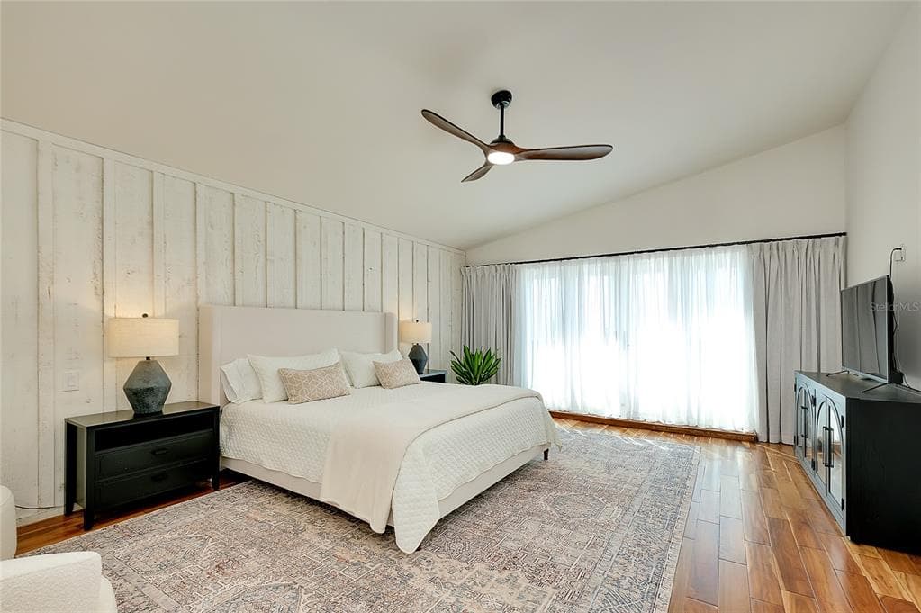 1089 BAYSHORE DRIVE photo 17