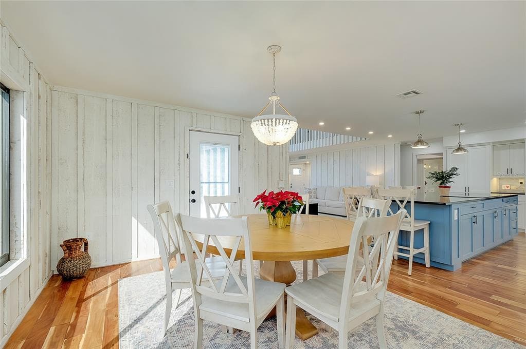 1089 BAYSHORE DRIVE photo 15