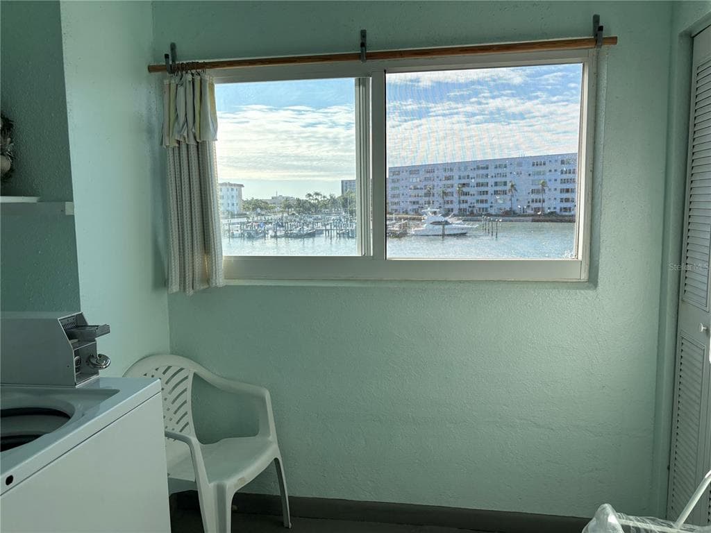 5940 30TH AVENUE S 209 photo 19