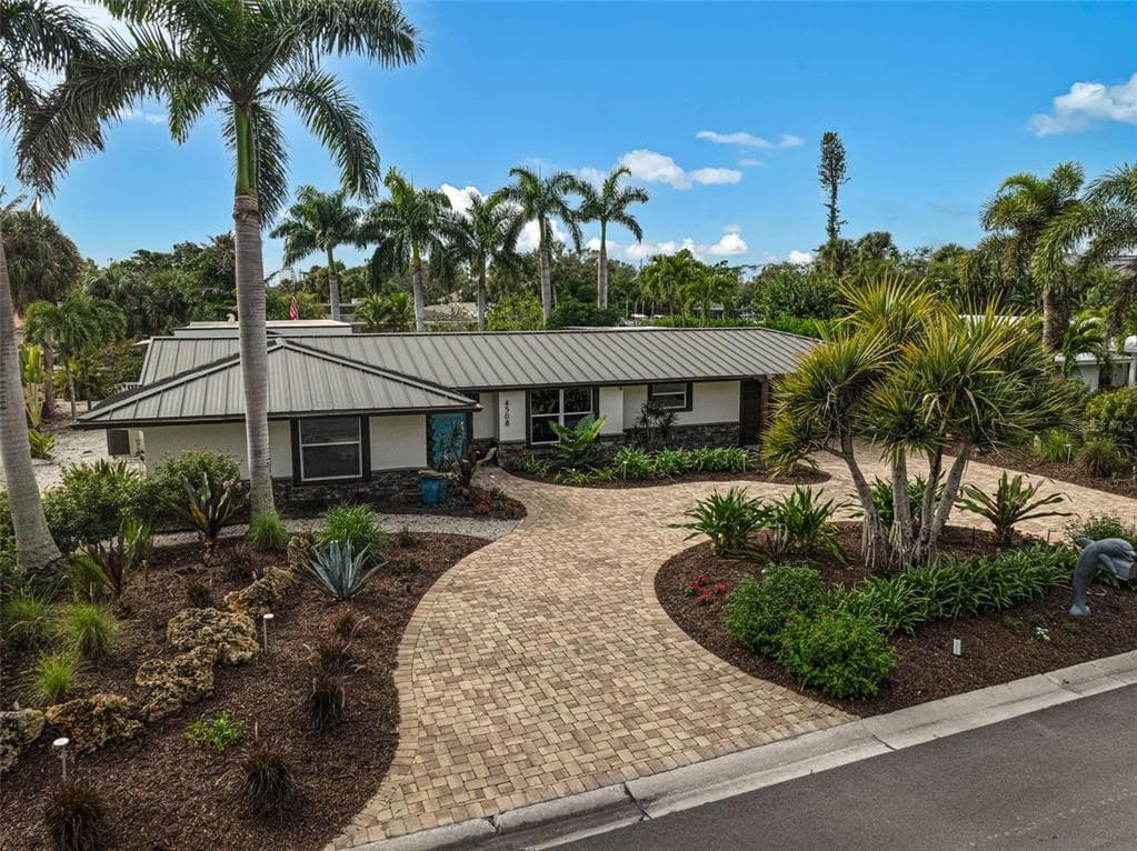 4508 WOODSIDE ROAD photo 1
