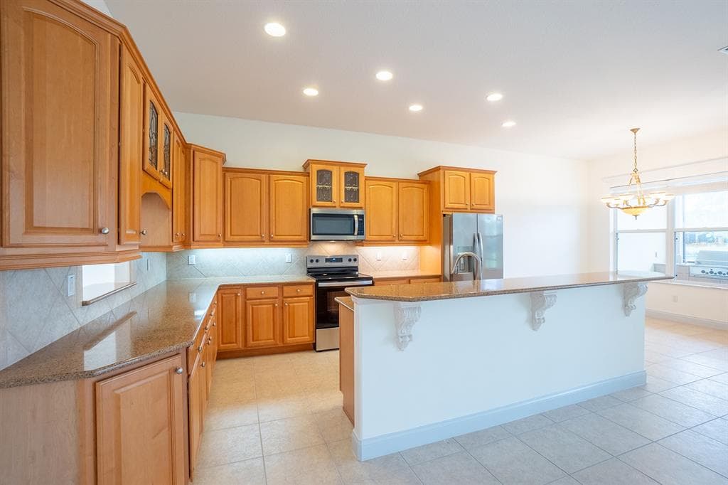 79 SOUTHLAKE DRIVE photo 13