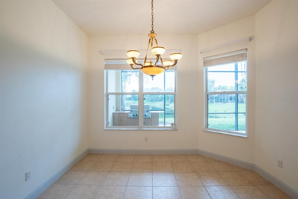 79 SOUTHLAKE DRIVE photo 17
