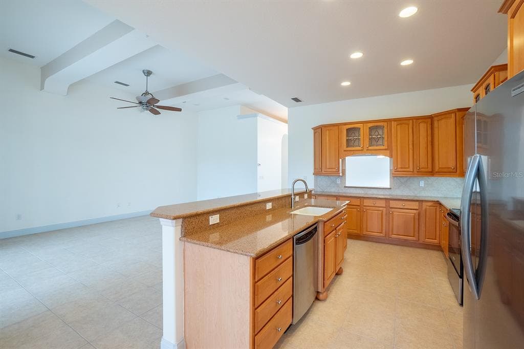 79 SOUTHLAKE DRIVE photo 16