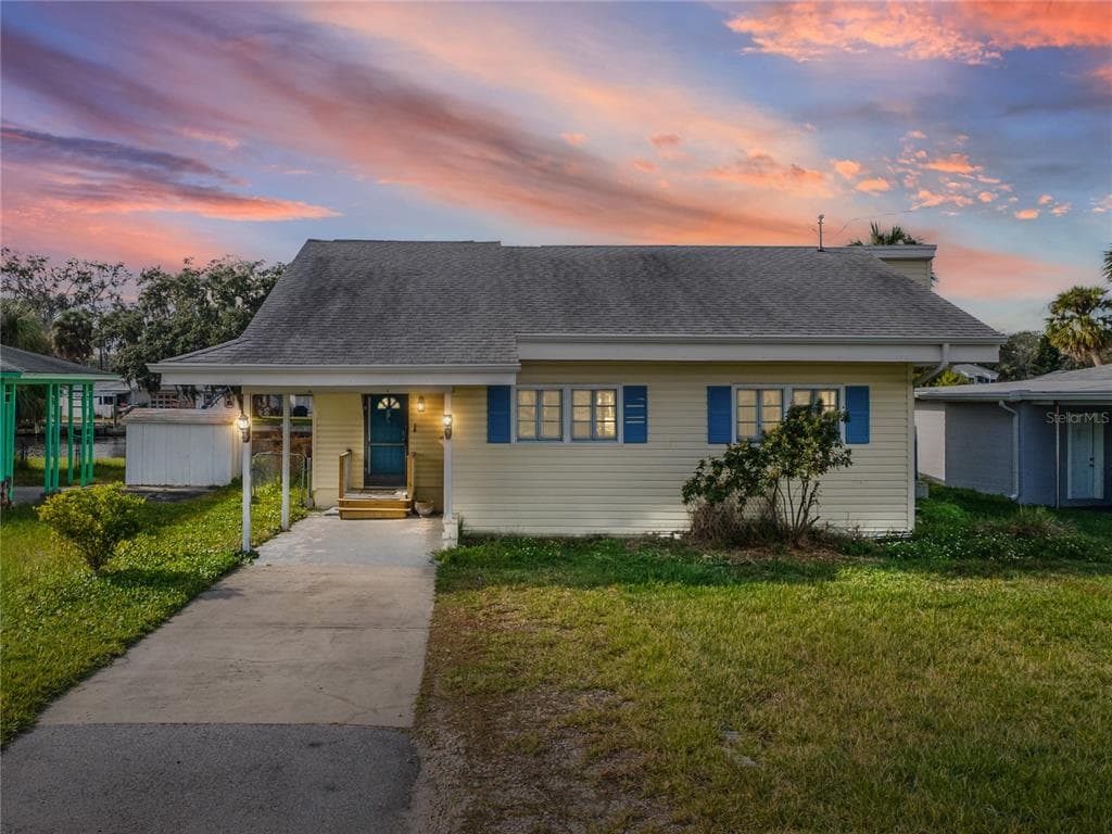 5642 RIVERVIEW DRIVE photo 1