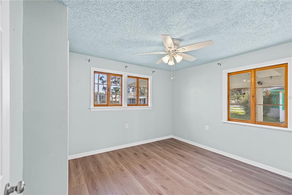 5642 RIVERVIEW DRIVE photo 19