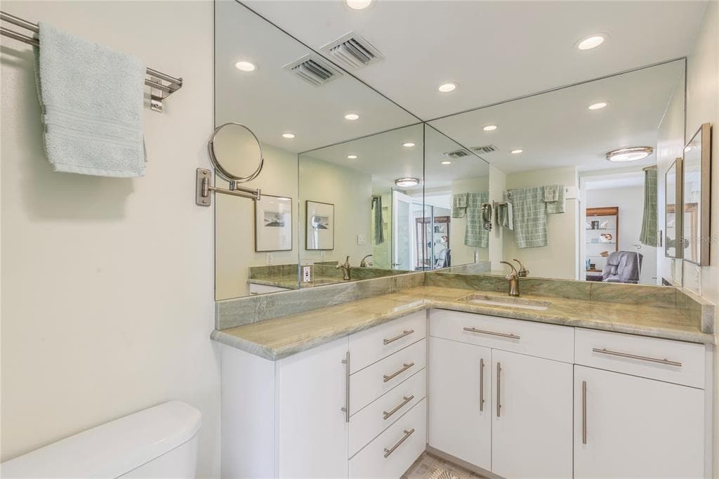 440 S GULFVIEW BOULEVARD 1705 photo 23