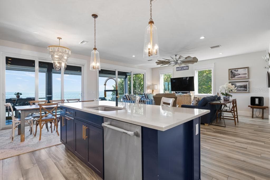 915 N SHORE DRIVE photo 20