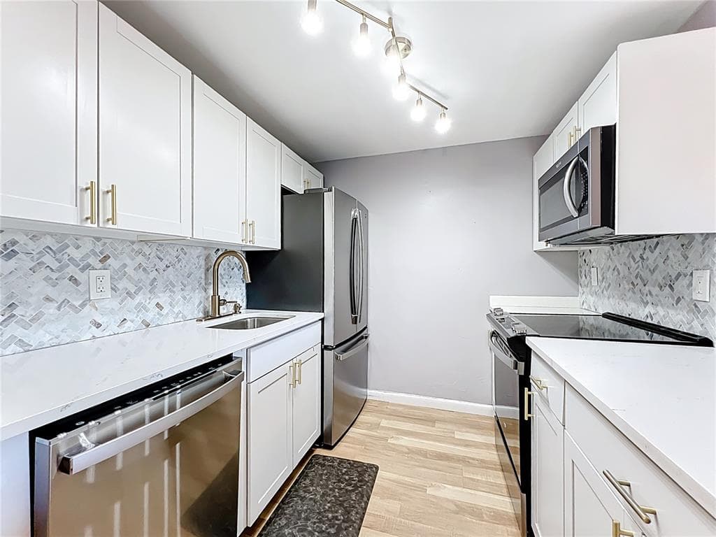 12760 INDIAN ROCKS ROAD 583 photo 7