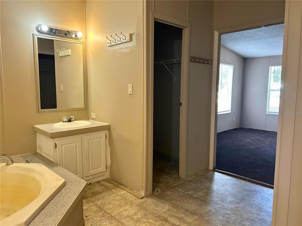 9867 JEROME DRIVE photo 10