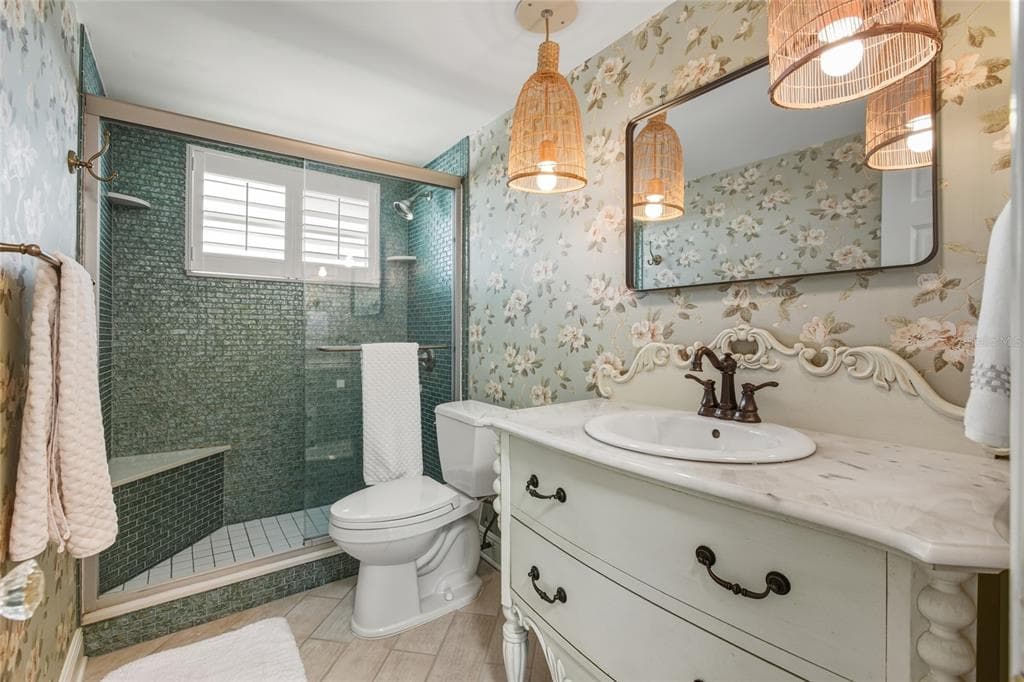 4420 EXETER DRIVE 303 photo 23