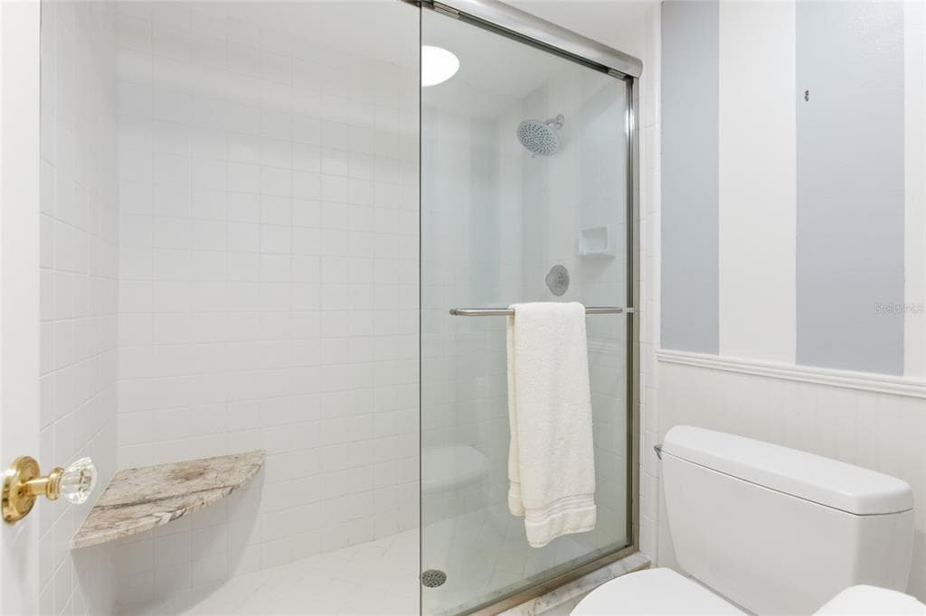 4420 EXETER DRIVE 303 photo 13
