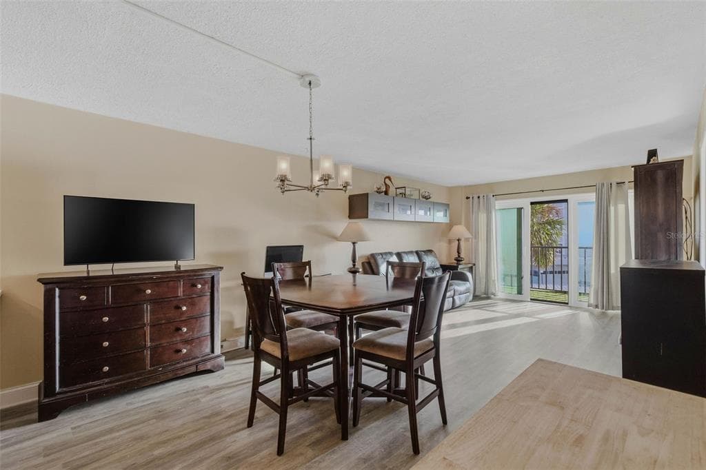 51 ISLAND WAY 311 photo 23