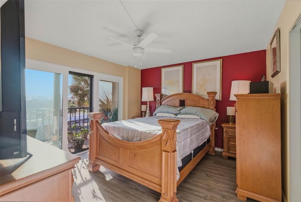 51 ISLAND WAY 311 photo 24