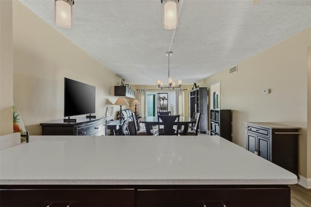 51 ISLAND WAY 311 photo 11