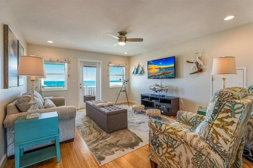 505 S BAY BOULEVARD photo 13