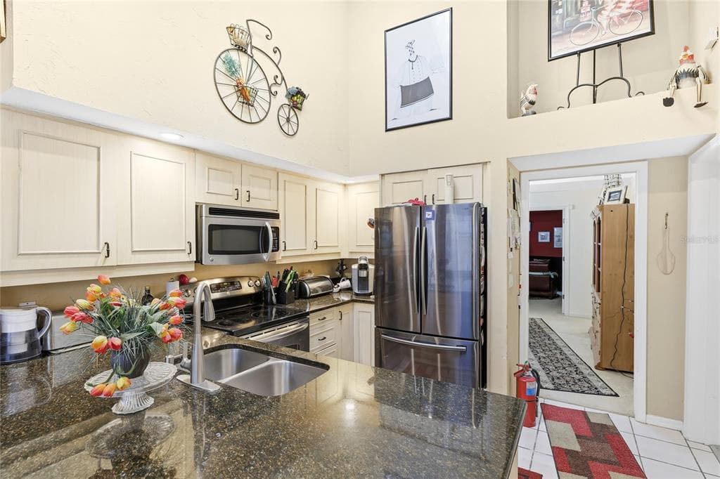 4870 TIVOLI COURT photo 15